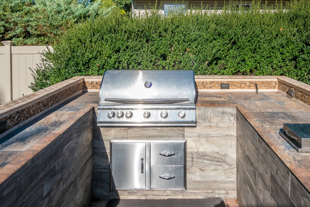outdoor kitchens